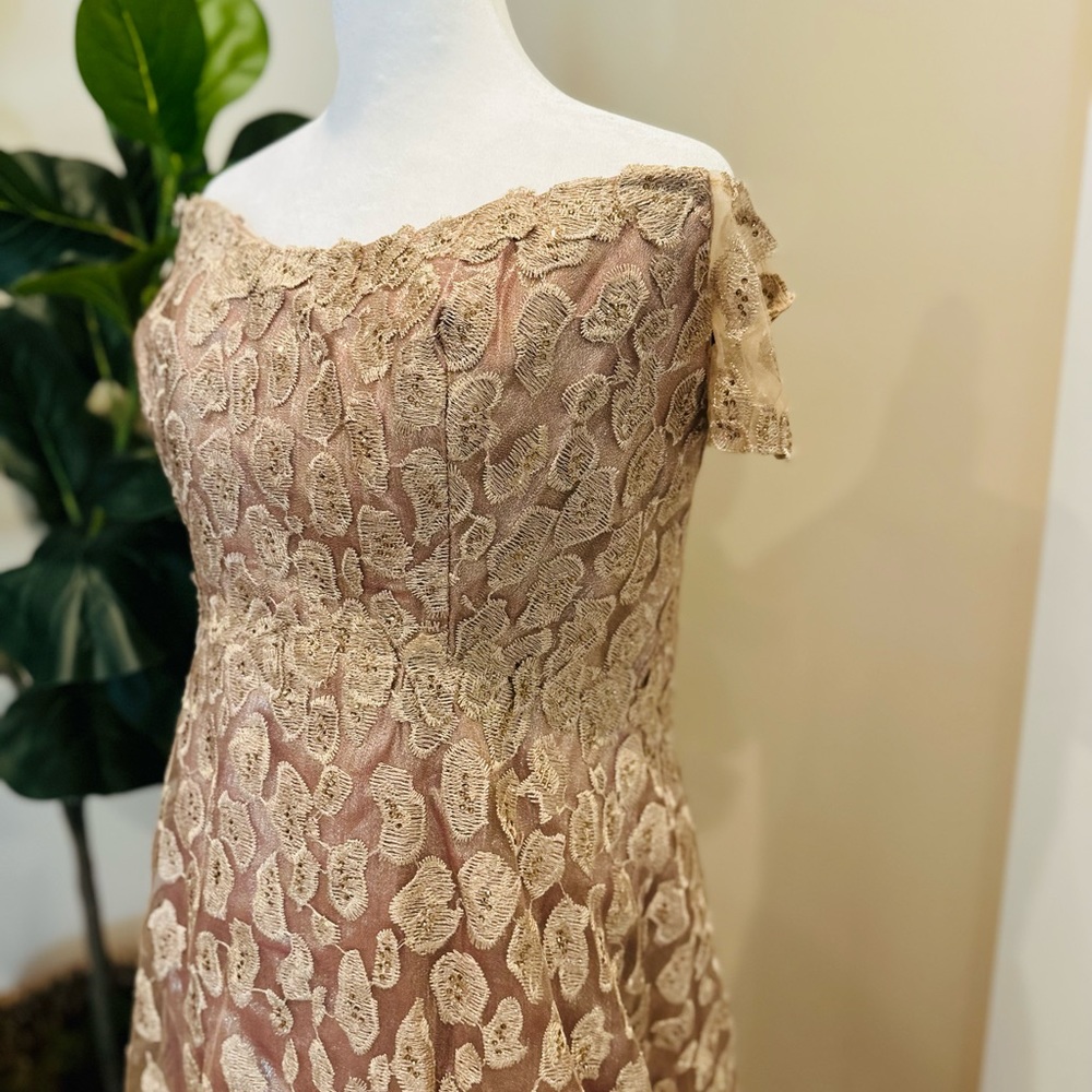 Evening Elegance - Picture 3 of 10